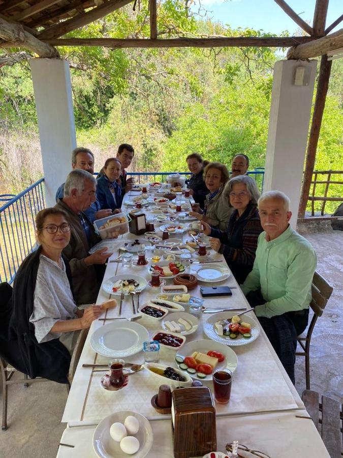 Elmas Pansiyon Karacasu  Bagian luar foto